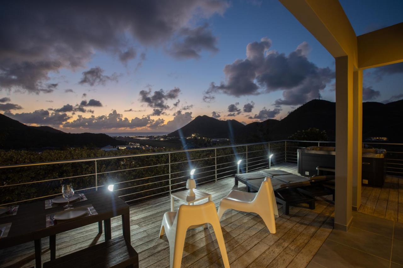 The Rock Apartment Cul de Sac Bagian luar foto