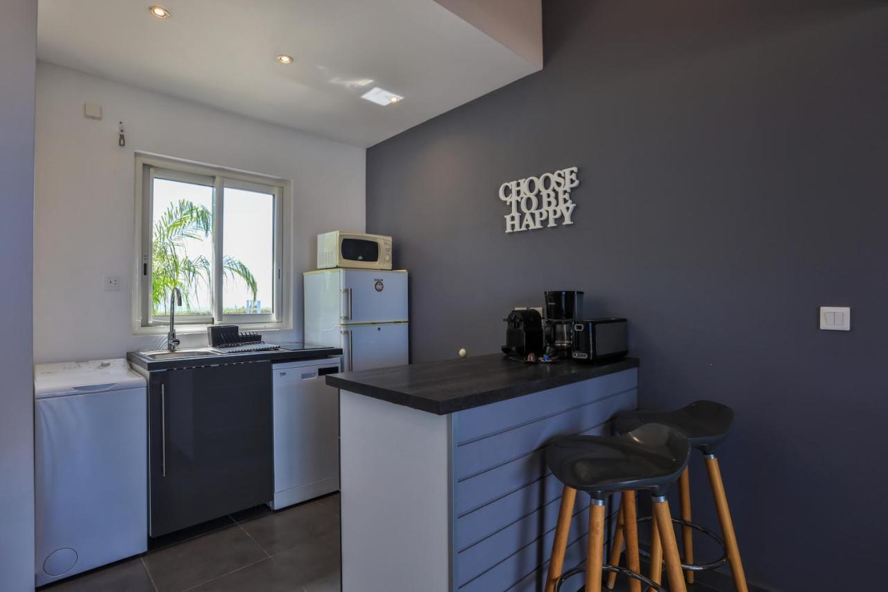 The Rock Apartment Cul de Sac Bagian luar foto