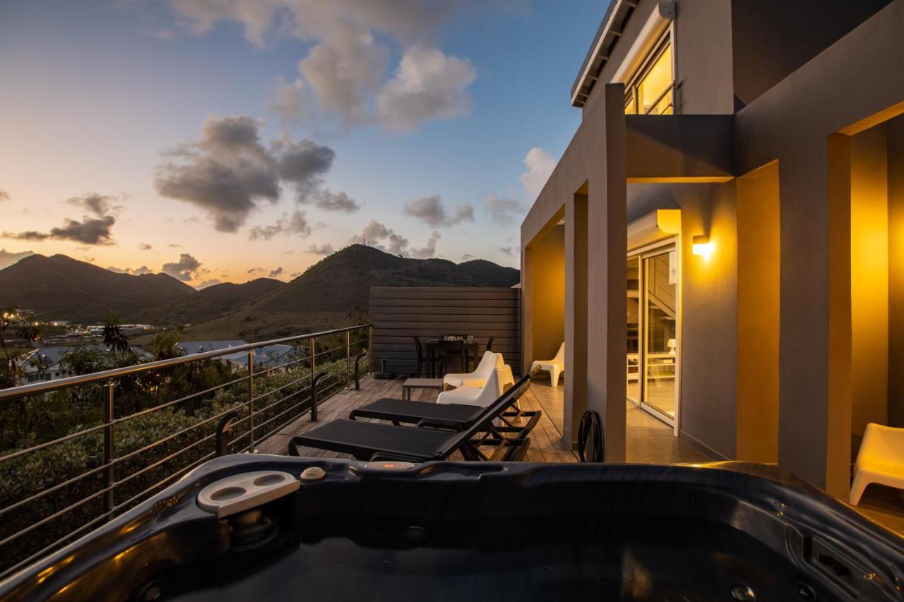 The Rock Apartment Cul de Sac Bagian luar foto